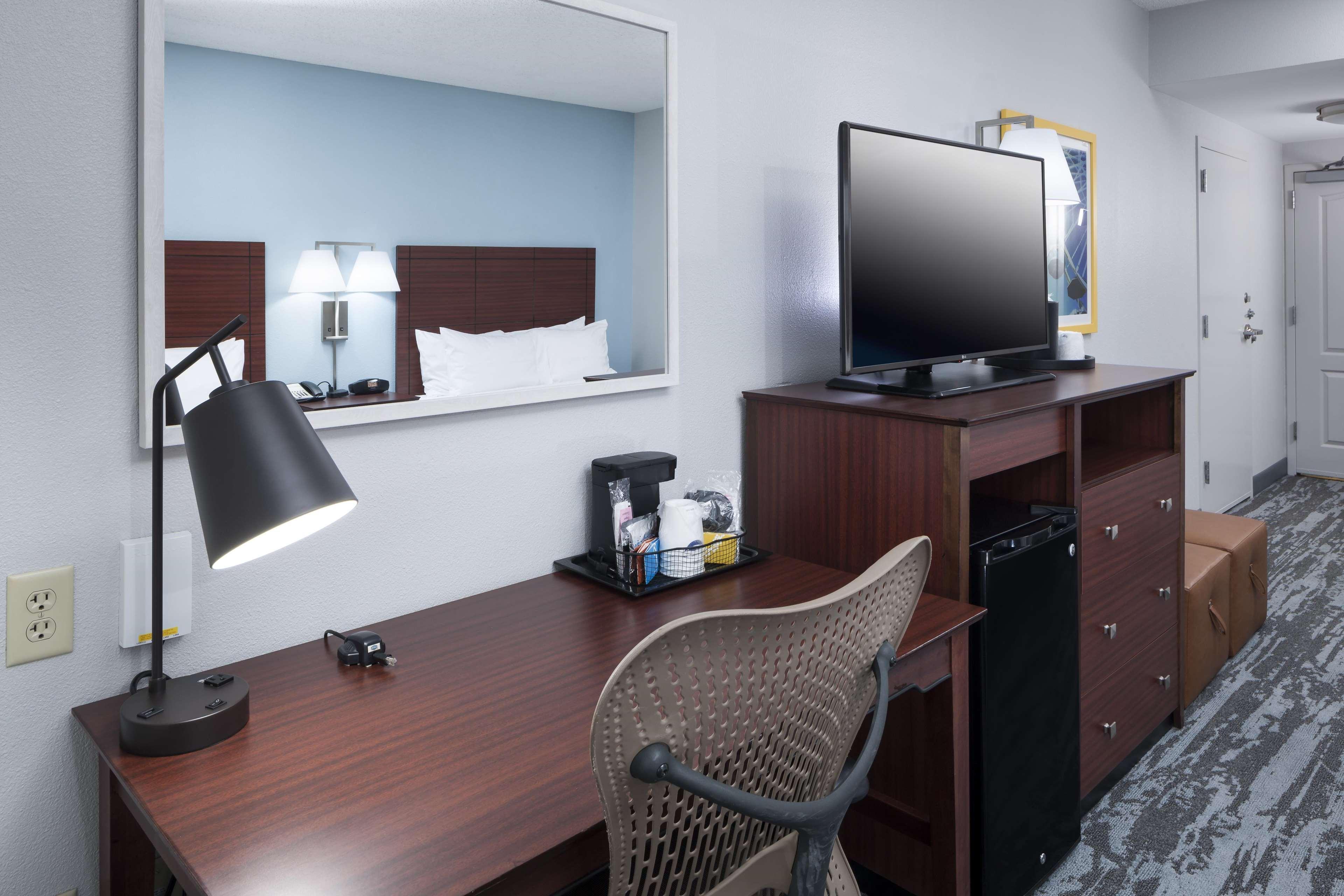 Hampton Inn&Suites Oklahoma City-Bricktown Bagian luar foto