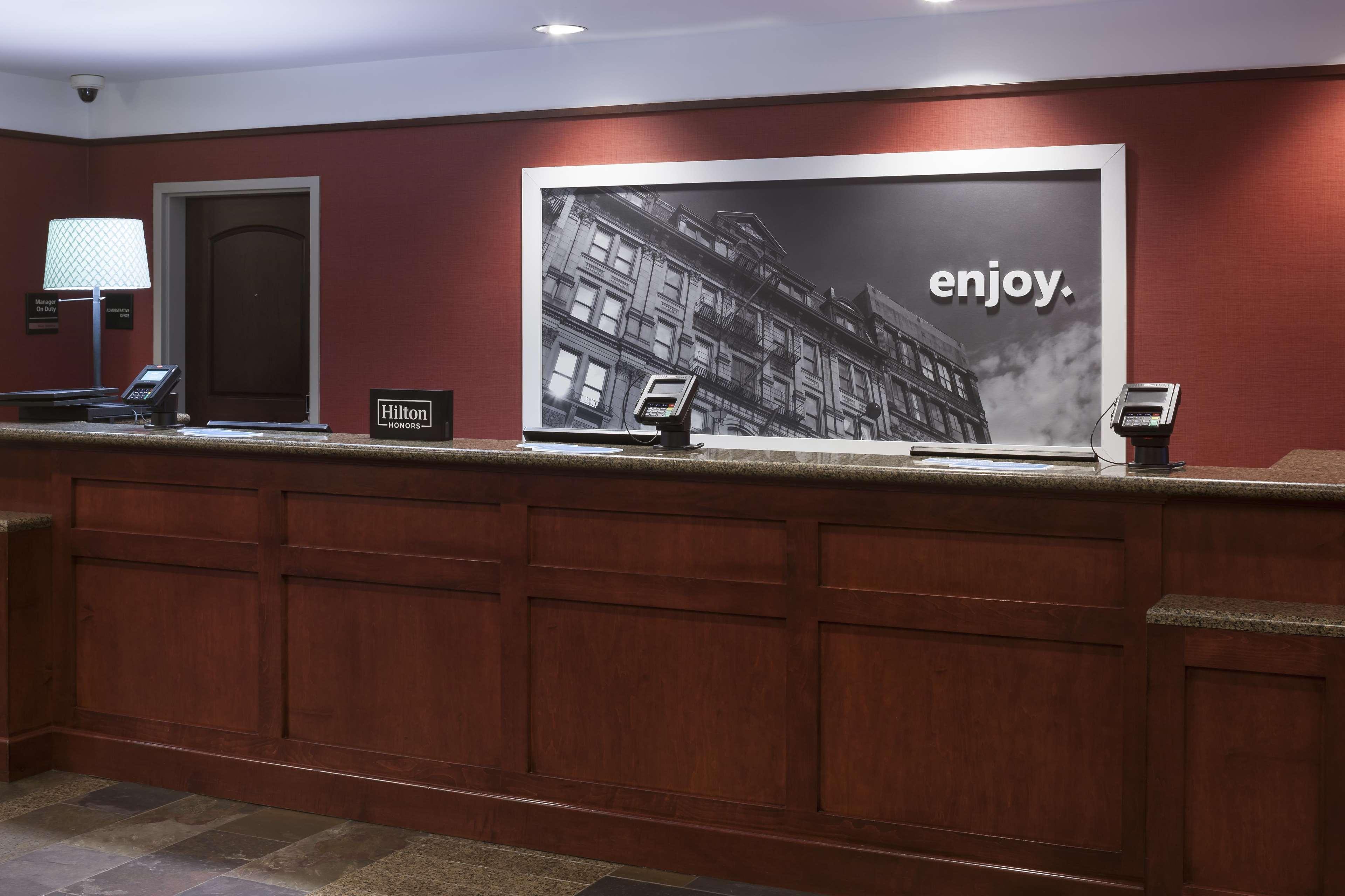 Hampton Inn&Suites Oklahoma City-Bricktown Bagian luar foto