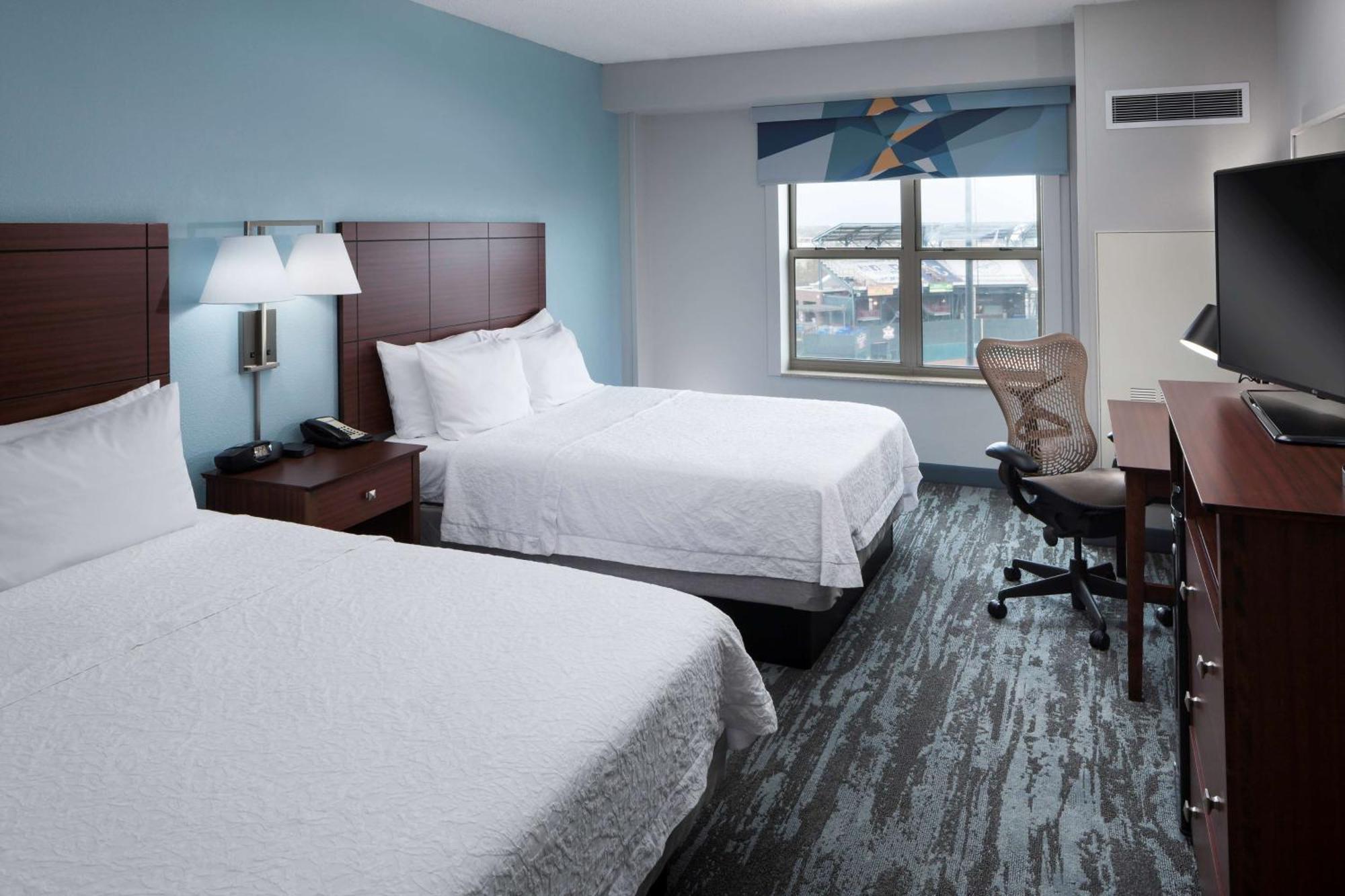 Hampton Inn&Suites Oklahoma City-Bricktown Bagian luar foto