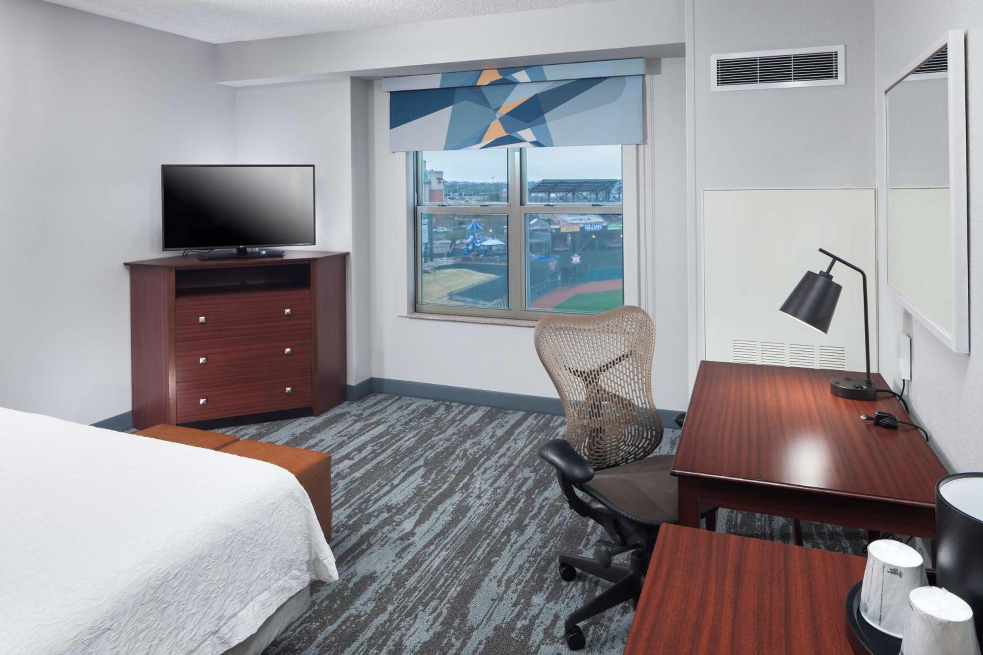 Hampton Inn&Suites Oklahoma City-Bricktown Bagian luar foto